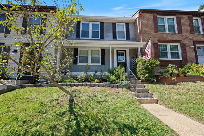 Foto del edificio - 7406 Golden Horseshoe Ct