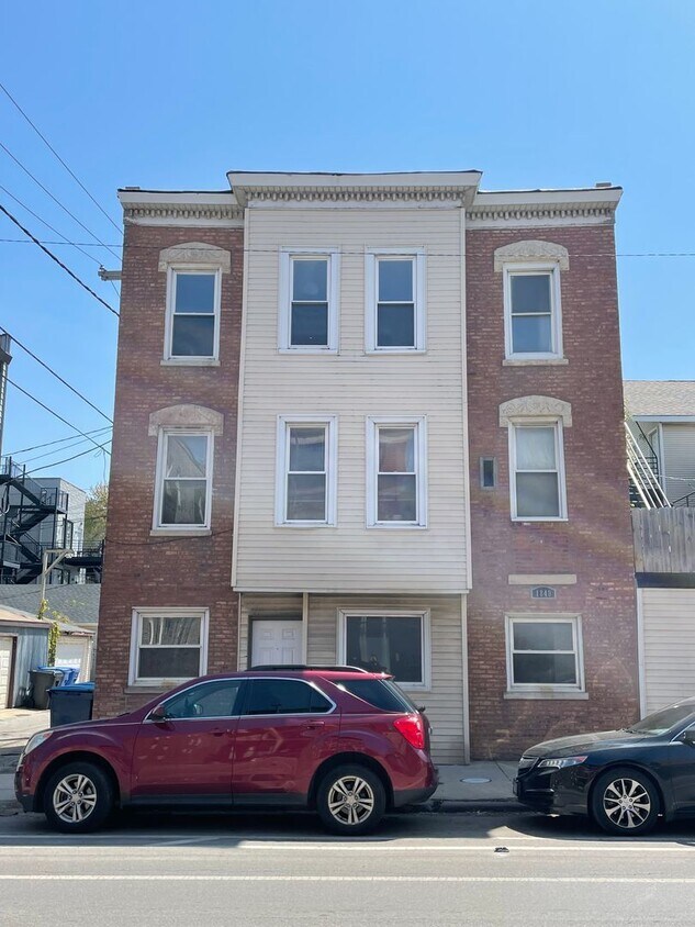1849 W Augusta Blvd, Chicago, IL 60622 House Rental in Chicago, IL