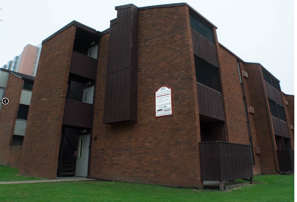 Foto principal - Stoughton Street Apartments