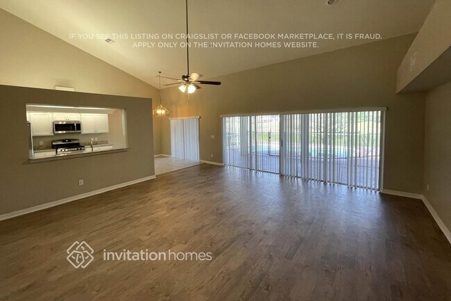 Building Photo - 5505 Ave Du Soleil