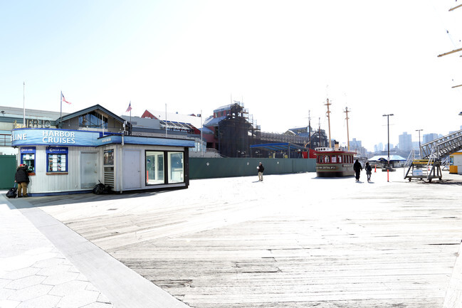 Building Photo - Seaport North