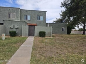 Building Photo - 5446 W Sheena Dr