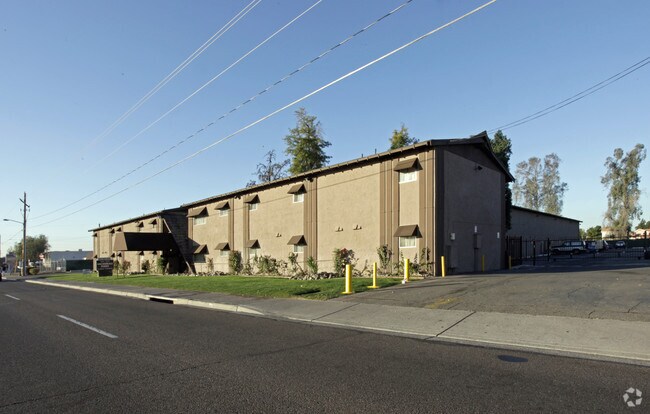 Anchorage Point Apartments Phoenix Az Apartments Com