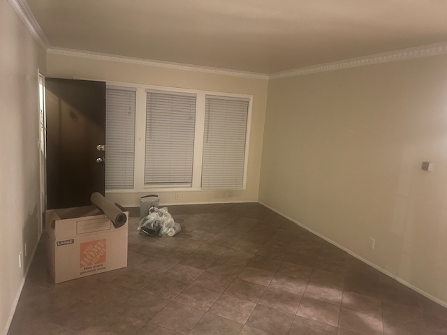 Living Room and Front Door - 9035 Cattaraugus Ave