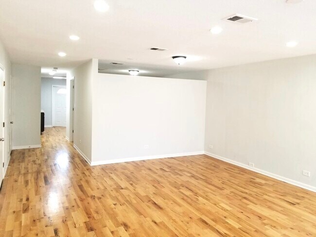 Foto del edificio - 4642 N Francisco Ave