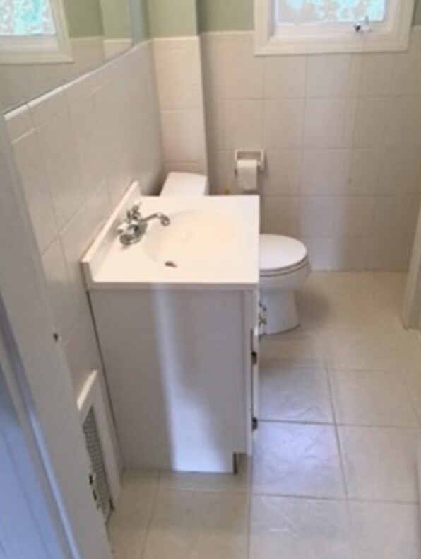 Foto del edificio - 124 Grant Ave