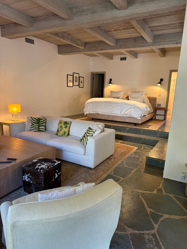 sala de estar/dormitorio - 1741 Coldwater Canyon Dr