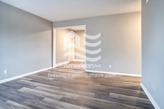 Building Photo - 5215 N Johnstown Ave