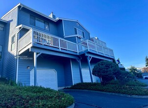 Building Photo - 31080 State Rte 20