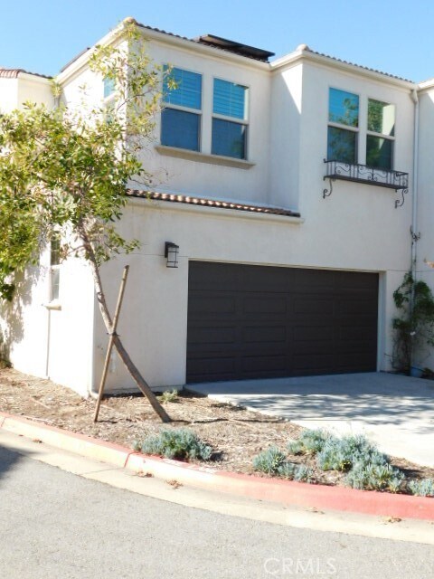 Building Photo - 299 E Arrow Hwy