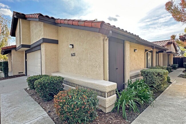 Building Photo - 1435 Pueblo Ct