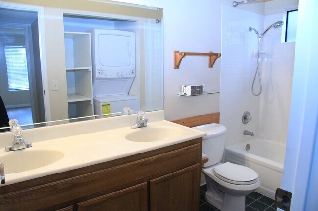Building Photo - 2 br, 1 bath House - 6292 Joaquin Murrieta