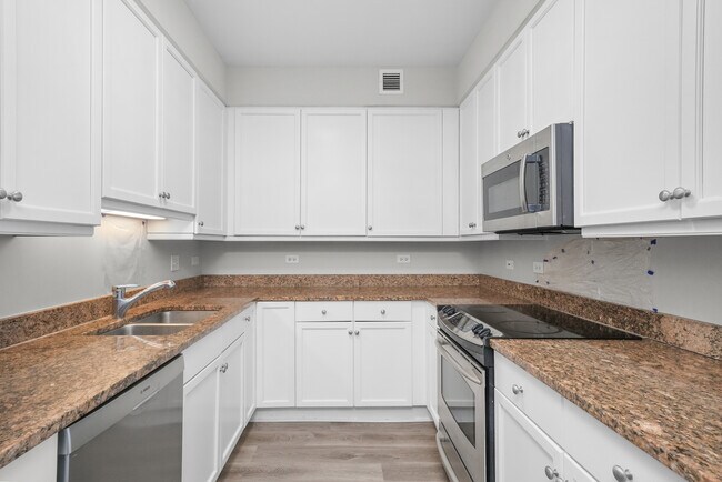 Foto del edificio - 130 N Garland Ct
