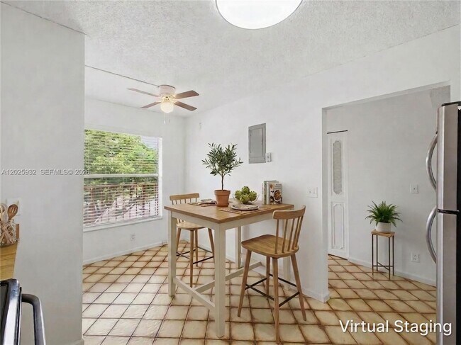 Foto del edificio - 14623 Bonaire Blvd