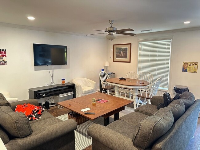 Foto del edificio - North Athens 5  BR Home - N Oconee Greenway Gem