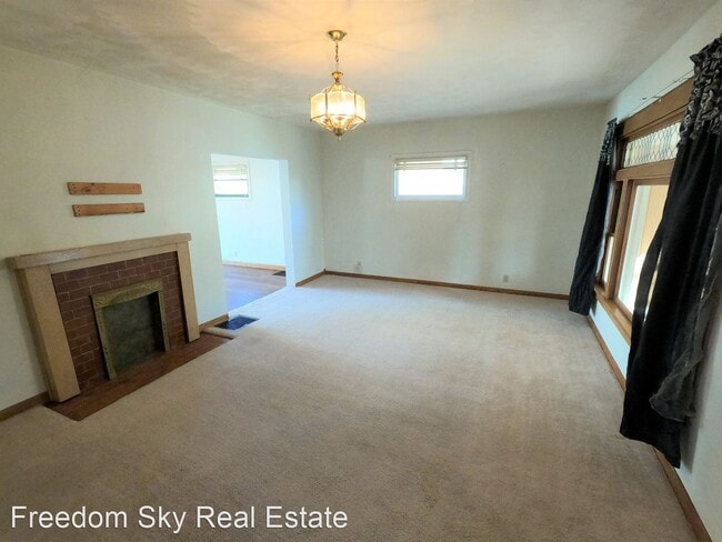 Building Photo - 3 br, 1 bath House - 2978 POPLAR STREET