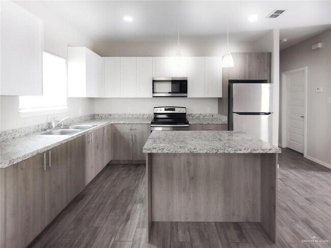 Foto del edificio - 805 W Sunset Valley St