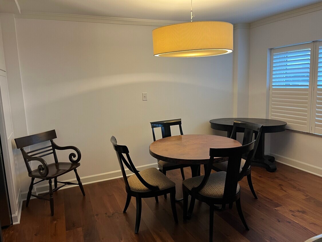 4545 Wornall Rd Unit JW, Kansas City, MO 64111 Condo for Rent in