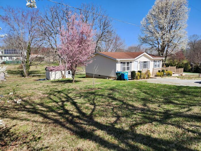 16 Shady Oak Ln, Arden, NC 28704 House Rental in Arden, NC