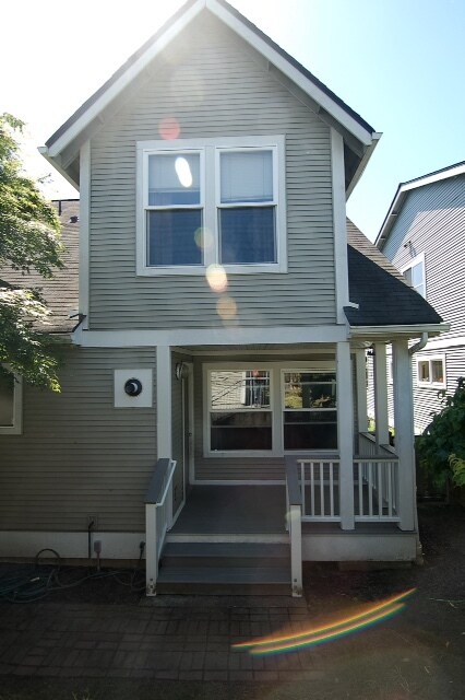 Building Photo - 2942 S Frontenac St