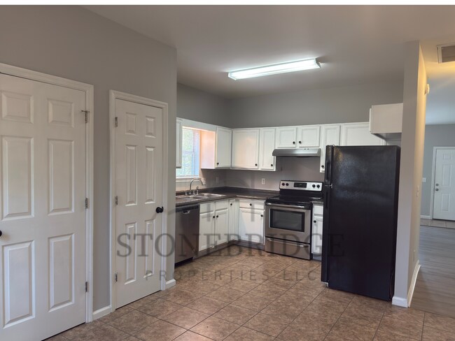 Foto del edificio - 2 bed, 2 bath townhome in Alabaster