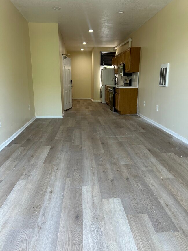 Foto del edificio - 2213 N 33rd St