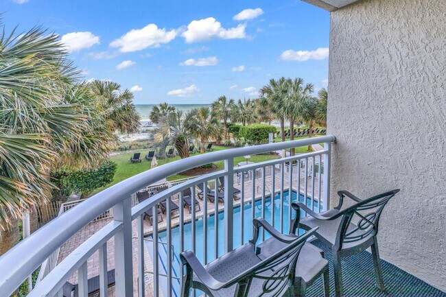Foto del edificio - 2106 N Ocean Blvd