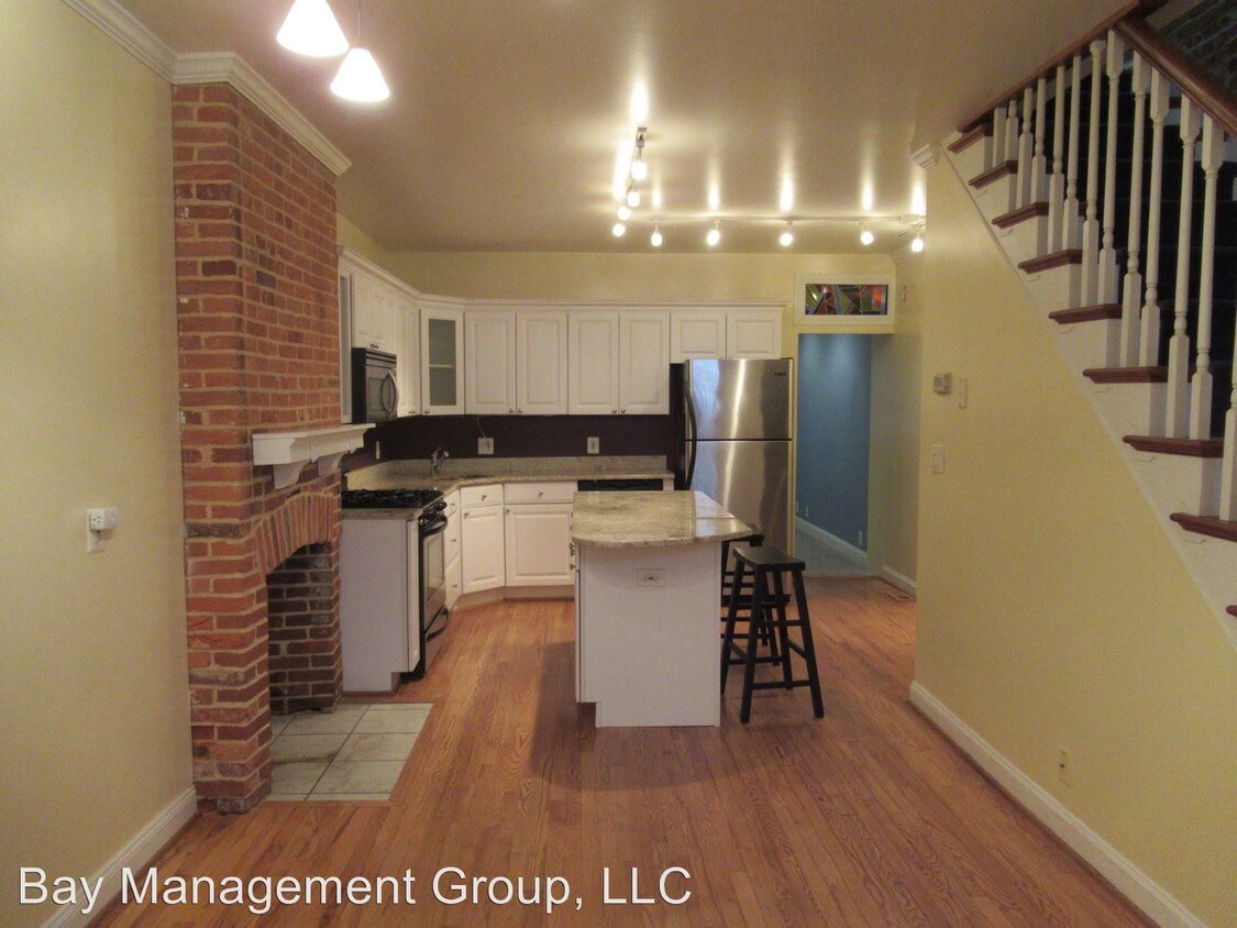 Primary Photo - 2 br, 1.5 bath House - 2107 Essex St