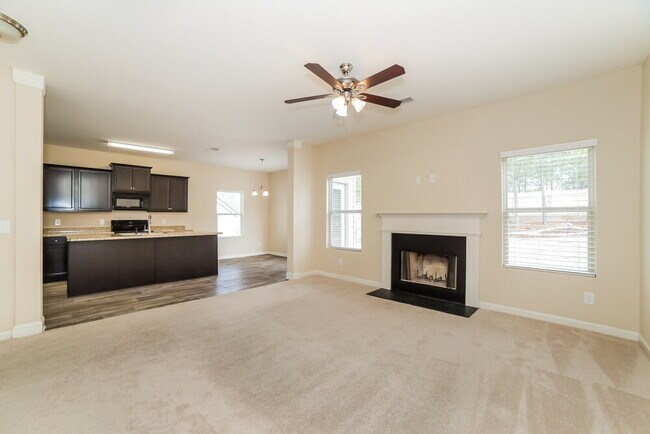 Building Photo - 408 Shady Glen