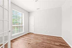 Foto del edificio - 4855 Whispering Lake Dr