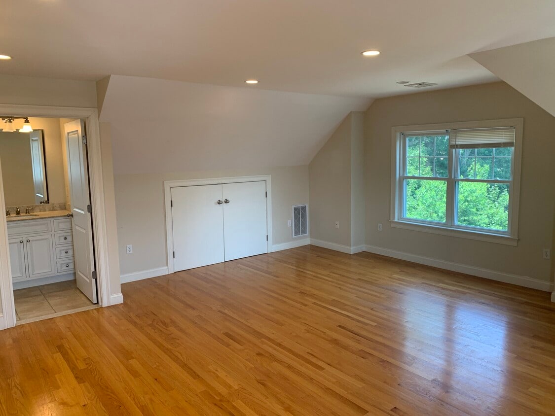 74 Chapel St, Newton, MA 02458 Apartments in Newton, MA