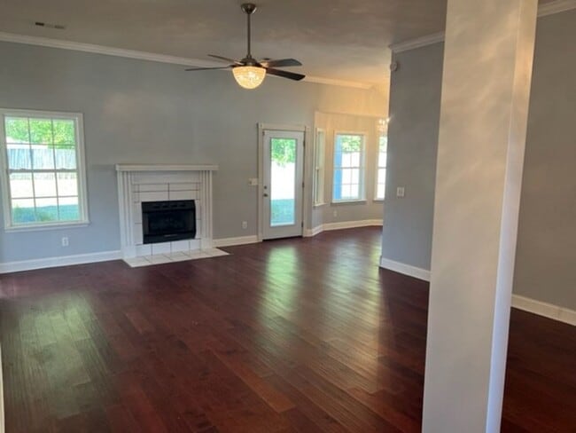 Foto del edificio - Cozy 3 Bed 2 Bath House! Available August ...