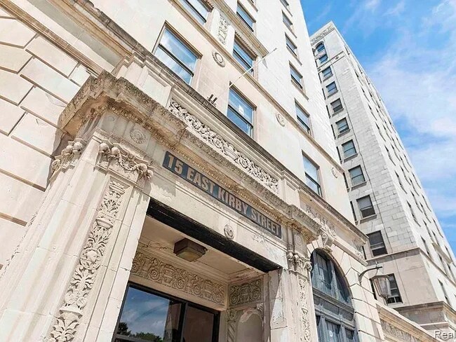Building Photo - 15 E Kirby St