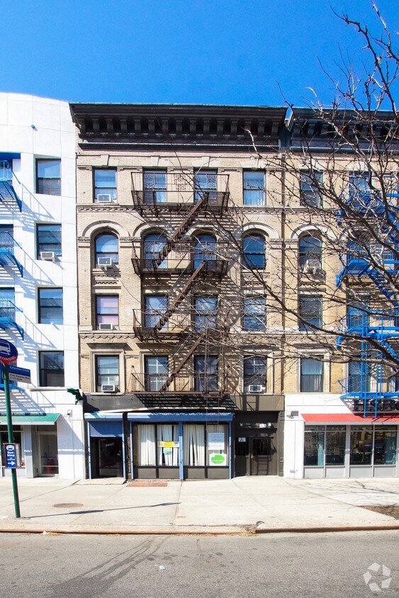 Primary Photo - 2059 Frederick Douglass Blvd