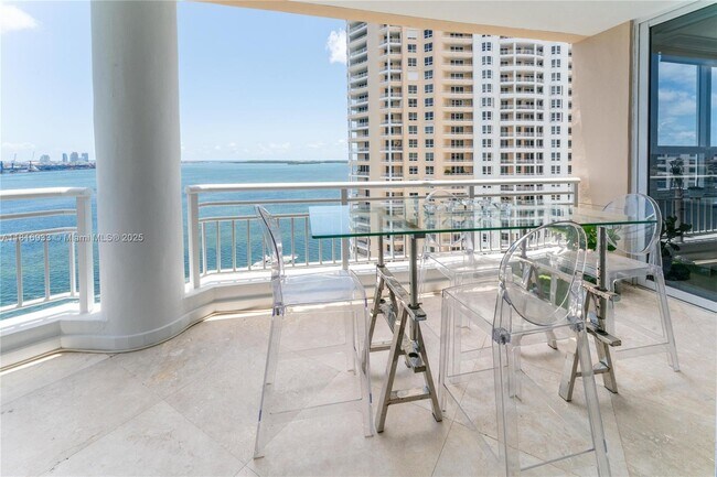 Foto del edificio - 848 Brickell Key Dr
