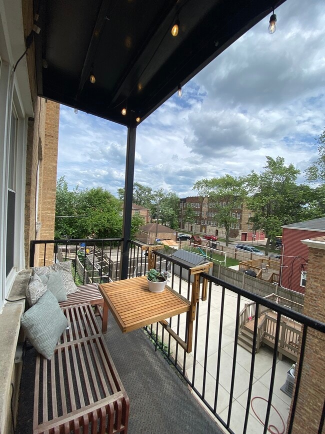 Balcony - 6309 N Albany Ave