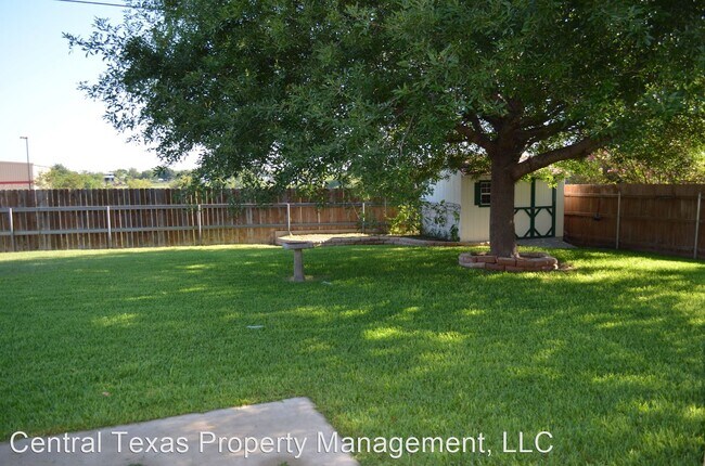 Building Photo - 3 br, 2 bath House - 209 James Loop