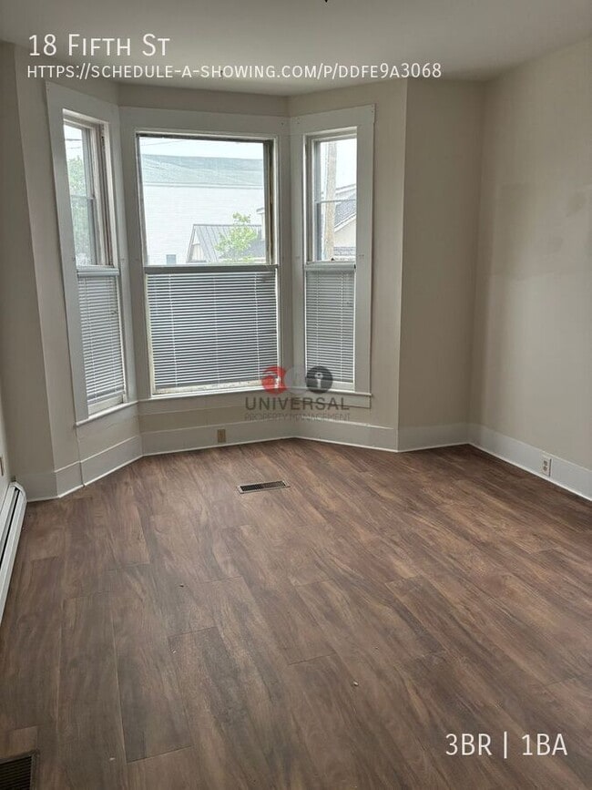 Building Photo - 18 Fifth St-