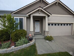 Building Photo - 9546 6th Way SE