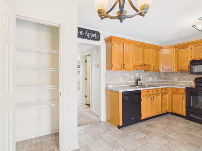 Foto del edificio - Charming Townhome in Mechanicsburg