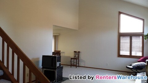 Building Photo - 293 Yank Ct