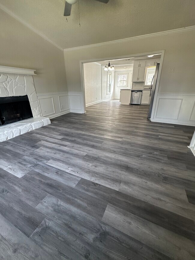 Foto del edificio - 5635 Austin Garner Rd