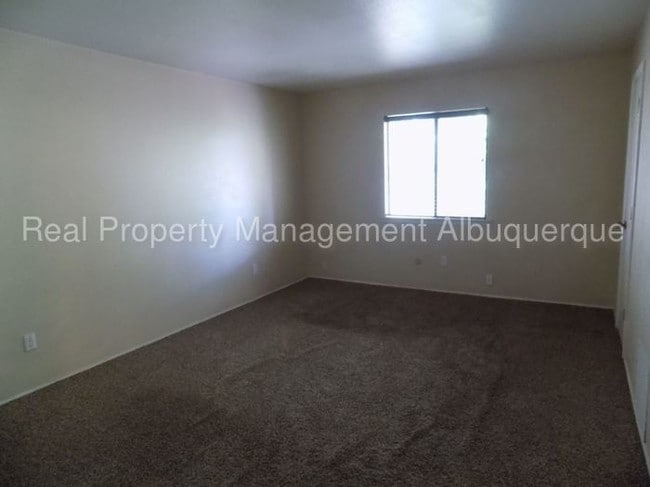 Building Photo - Great Upstairs Condo in Fairway Community