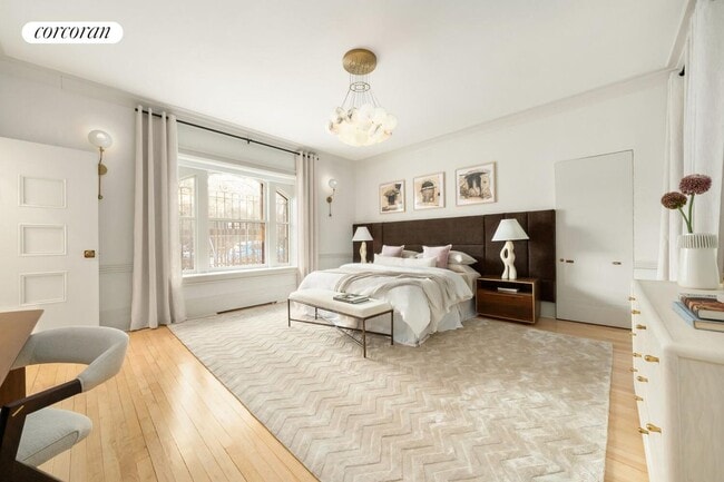 Building Photo - 337 Riverside Dr