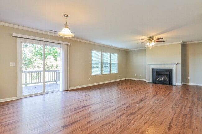 Building Photo - 3708 Hinton Grove Pl