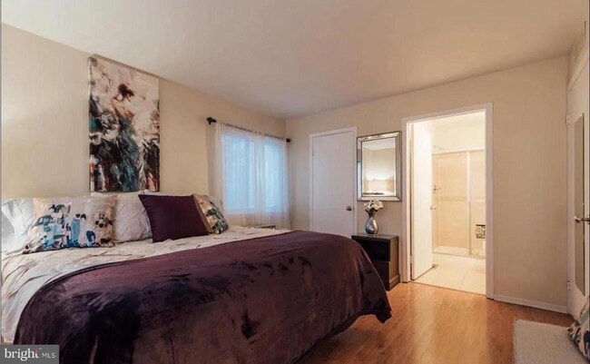 Foto del edificio - 905 Woodhollow Dr