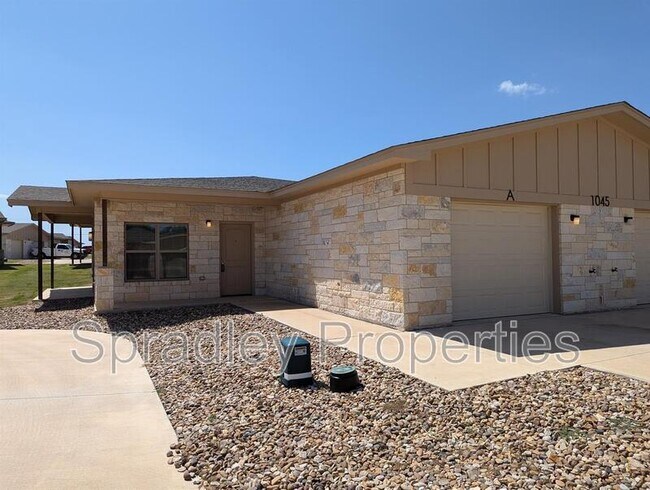 Building Photo - 1045A Hibiscus Dr