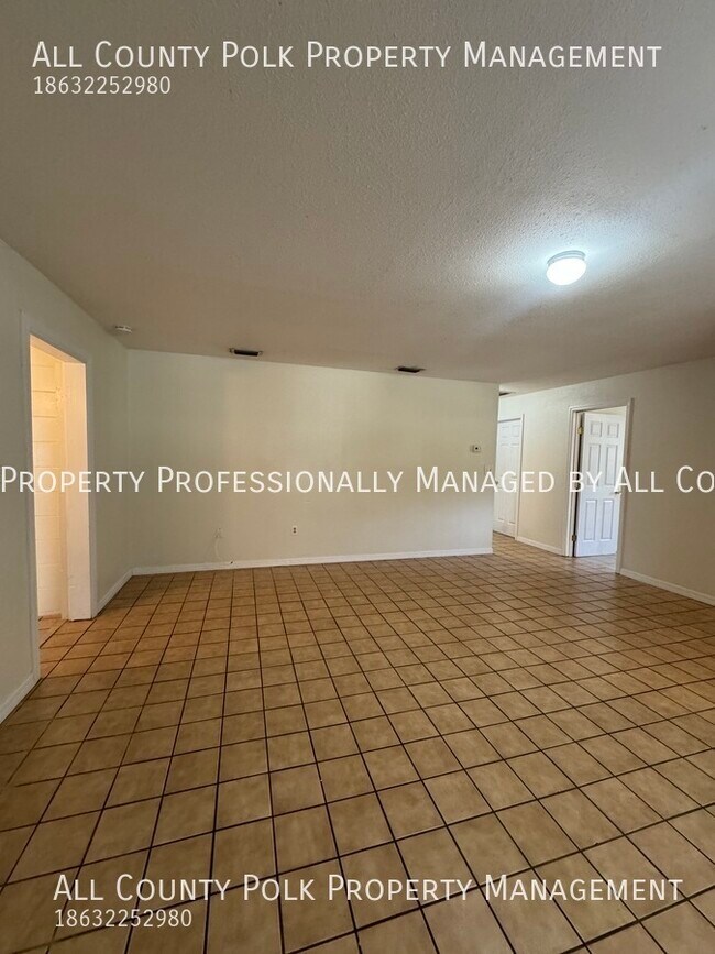 Building Photo - Fantastic 4 Bedroom Home in Frostproof!