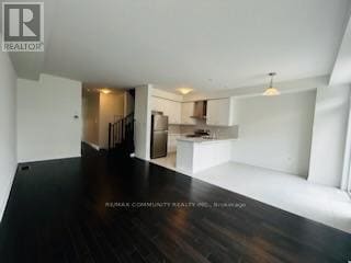 Building Photo - 105 Selection Hts