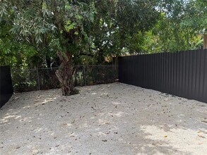 Building Photo - 2830 NW 15th Ct